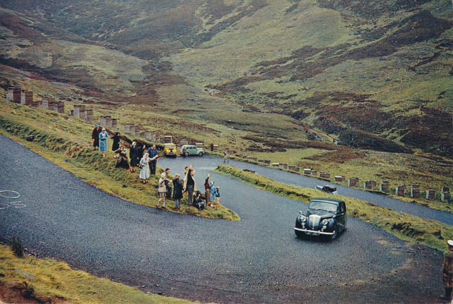 Queen Elizabeth II travels through the Devils Elbow