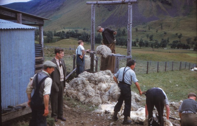 Dennis Winton (in suit) and Jim Ramsay (in bag).