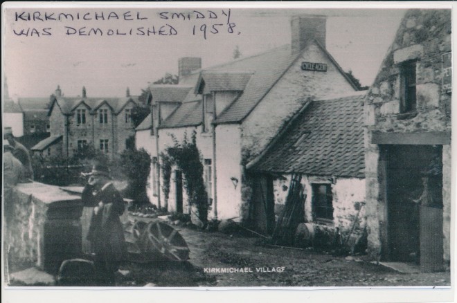 Kirkmichael Smiddy (blacksmith), c. 1915.  Demolished in 1958.