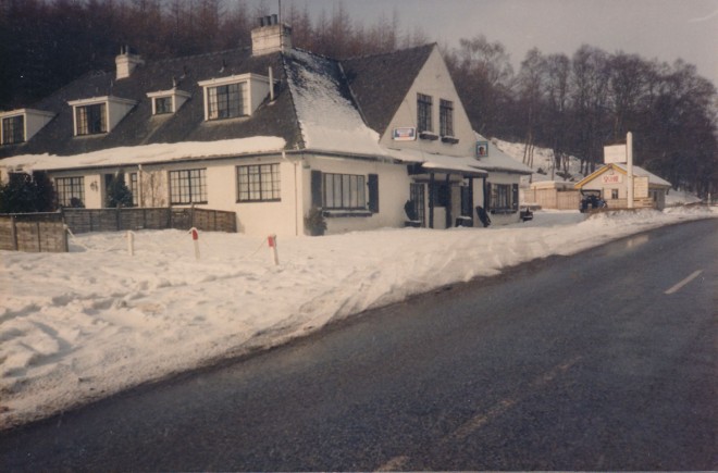 Exterior shot of the Inn during a cold winter. The winter months saw a roaring trade from 1985 - 1995.