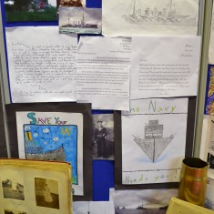 Display (2/4)
