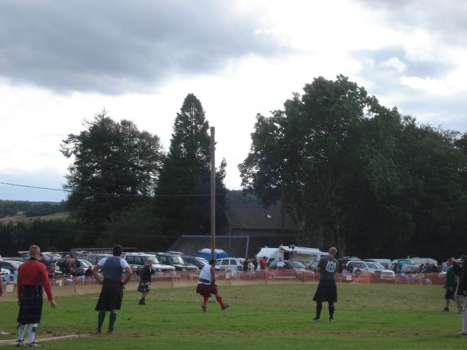 Tossing the caber