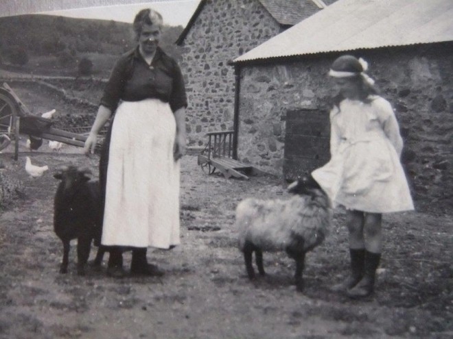 Balchrochan Farm looking towards Craggen Road
