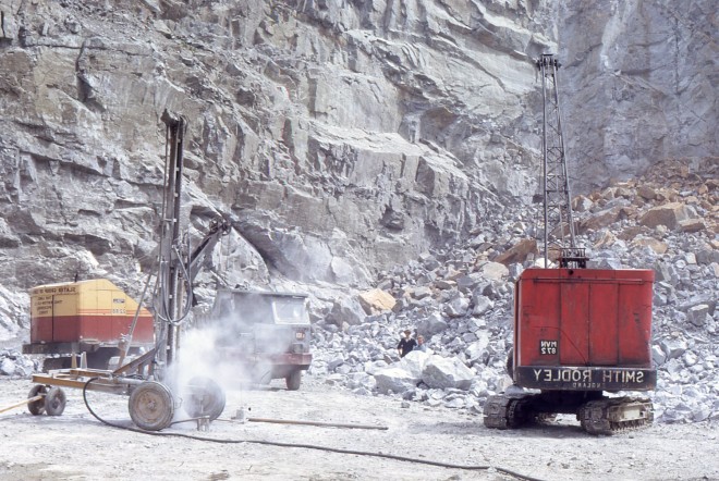 Easter Bleaton Quarry - a more modern picture