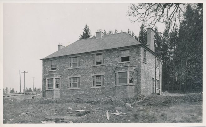 House in Disrepair (1)
