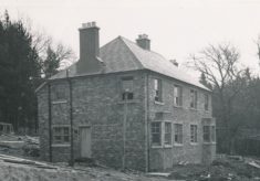 House in Disrepair (2)